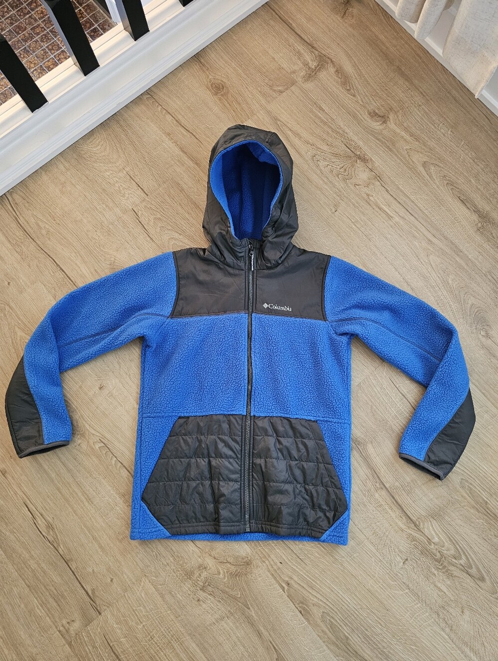 Columbia Blue and Black Hooded Kids Puffer-Fleece Jacket Size L